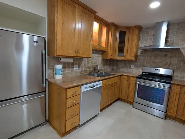 1320 Windermere Ave, Menlo Park, CA 94025