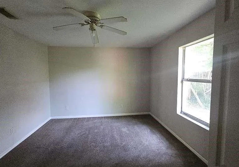 11919 Greenmesa Dr — Photo 13