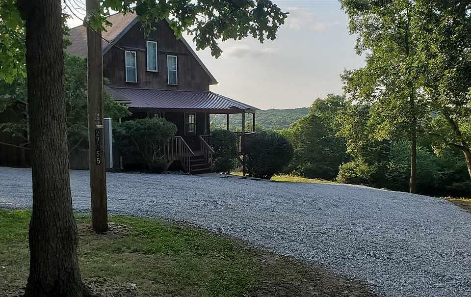 2nd image of 27055 Clancy Rd