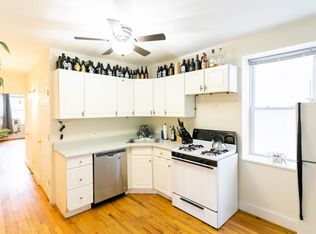 1709 W Barry Ave #G, Chicago, IL 60657