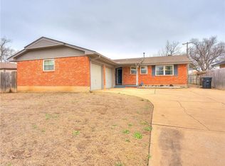 1104 S Howard Ave, Moore, OK 73160
