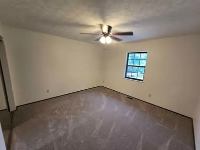5094 Indian Hills Dr — Photo 11