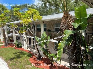600 Wildwood Way APT 202, Clearwater, FL 33756