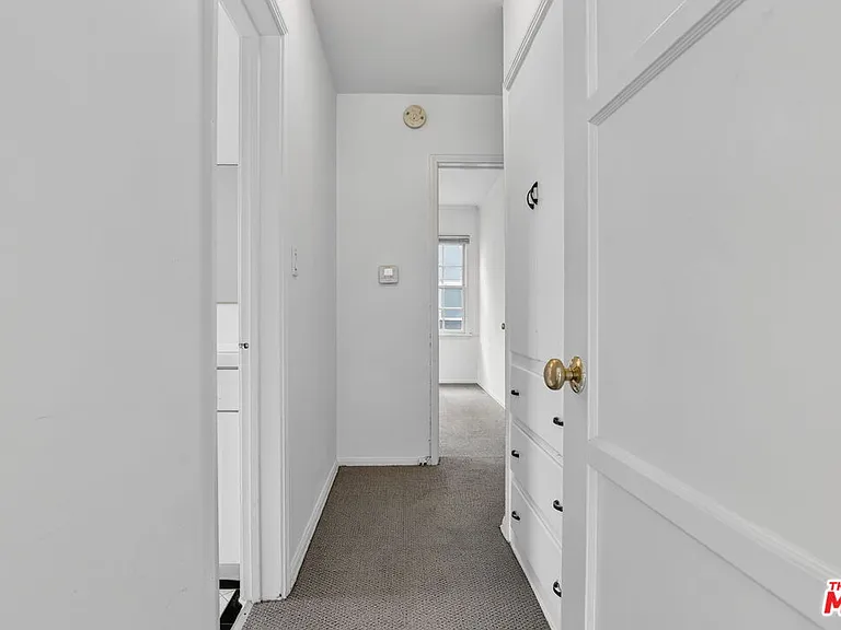 314 N Saint Andrews Pl #3 — Photo 8
