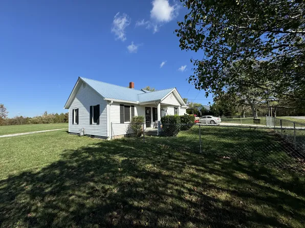 2737 Shellsford Rd, McMinnville, TN 37110