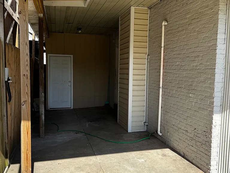 307 Old N #10 — Photo 22