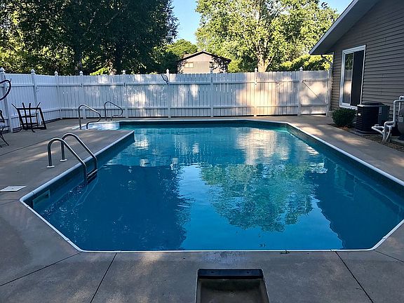 2nd image of 50935 Shady Ln