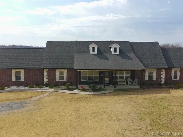 2071 E 53rd St S, Muskogee, OK 74403