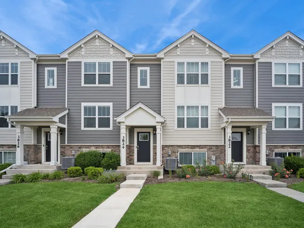 3824 Honeysuckle Ln, Elgin, IL 60124