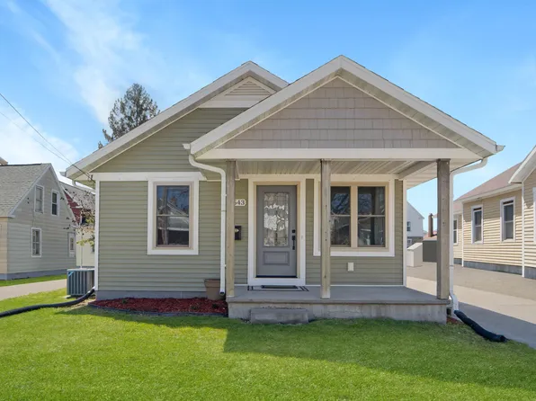 543 School Ave, Oshkosh, WI 54901