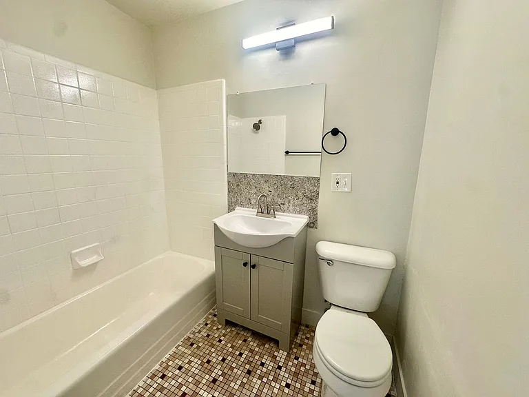 1012 S West Temple St — Photo 7