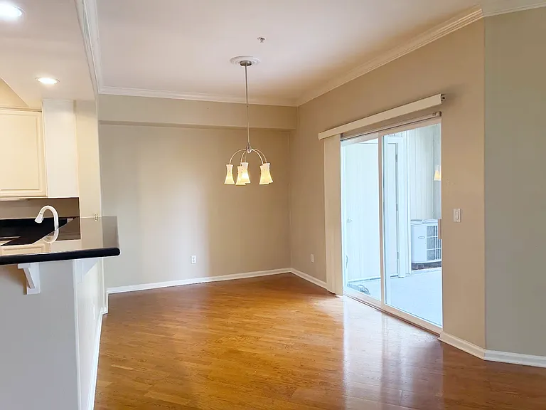 860 Meridian Bay Ln #137 — Photo 4