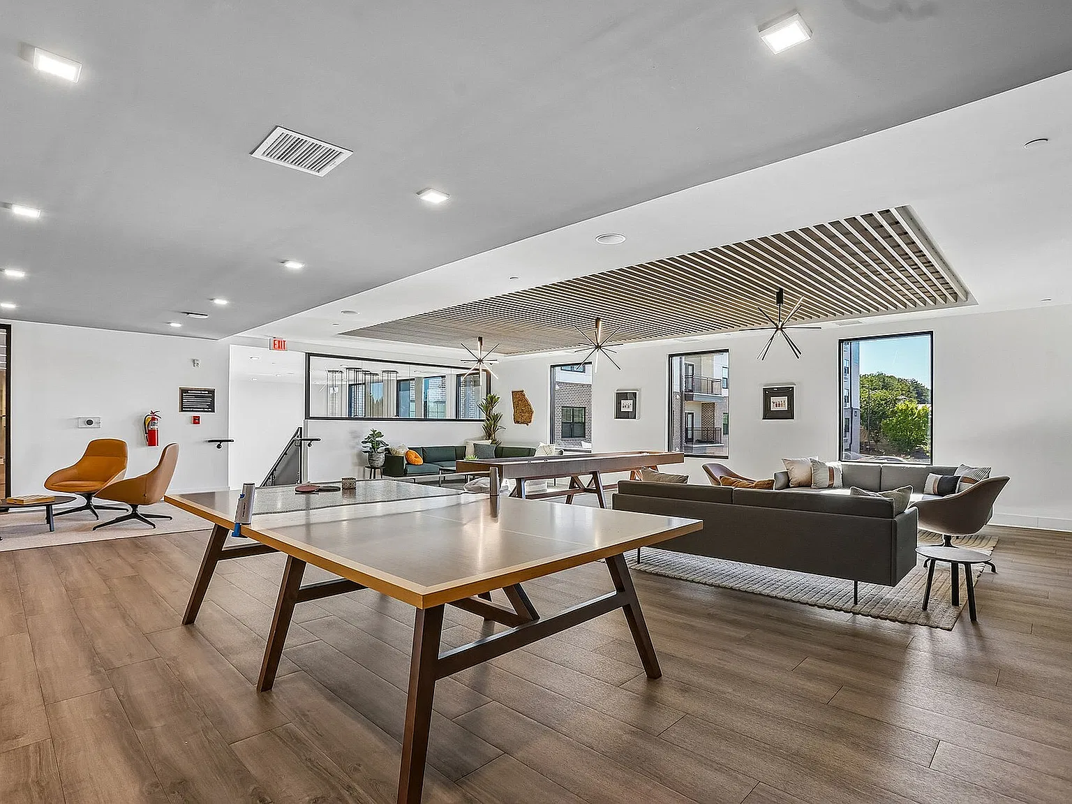 The Perry Residences — Photo 4