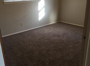 1501 Ennis St, Plainview, TX 79072