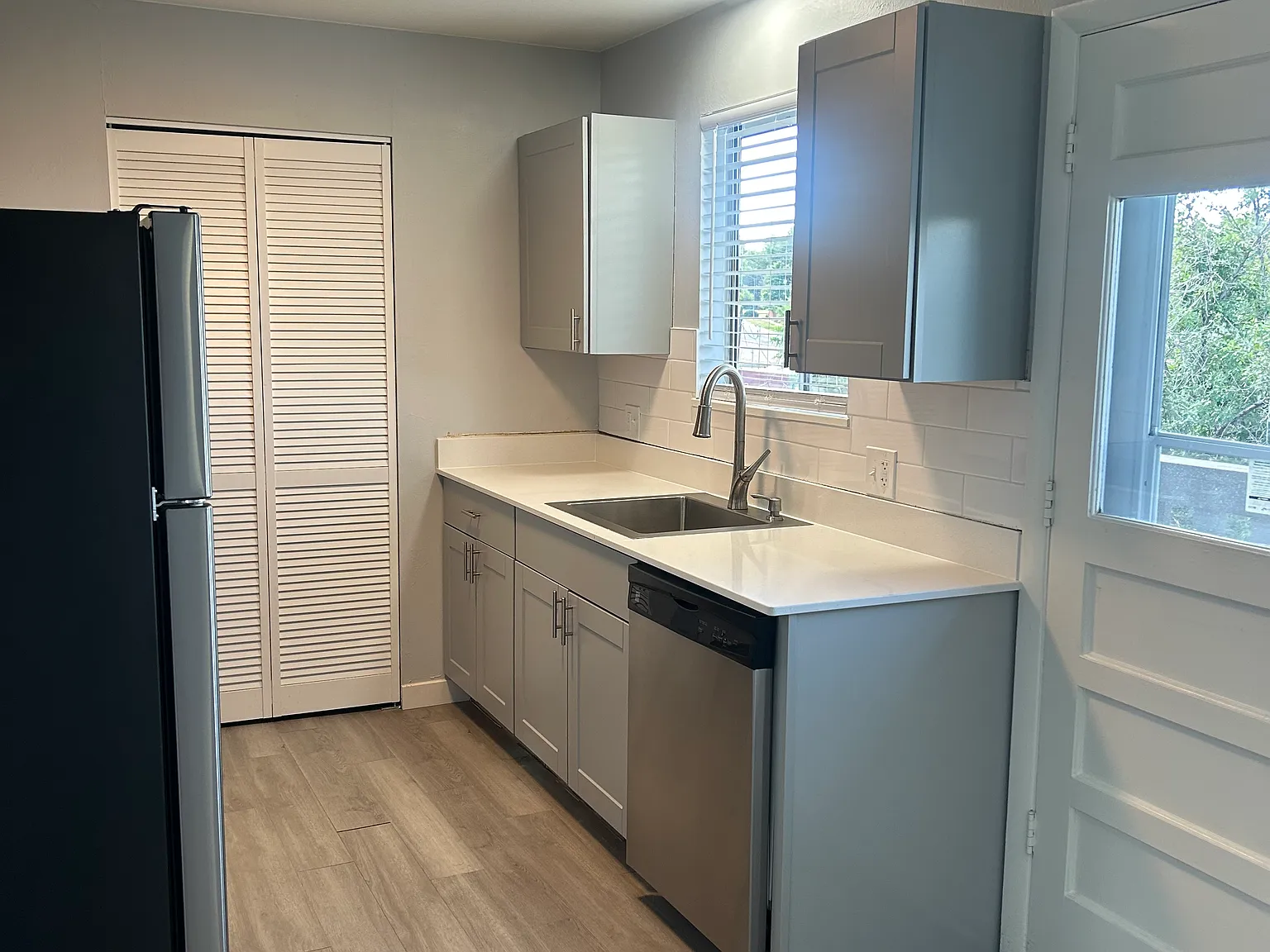 2420 N Union Blvd — Photo 3