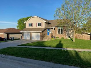 1809 N 19th St, Norfolk, NE 68701