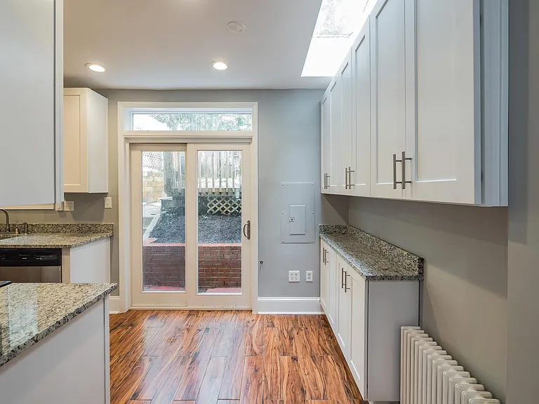 2035 37th St NW — Photo 21