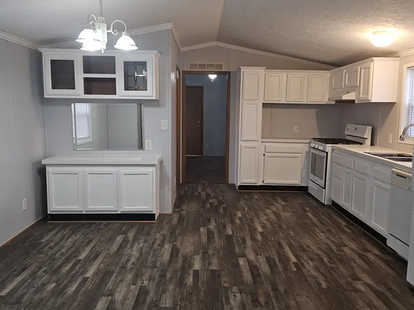 4132 Bunnycreek #4, Burton, MI 48519
