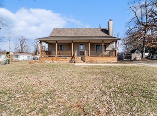 11146 E Pottawatomie Trl, Walkerton, IN 46574