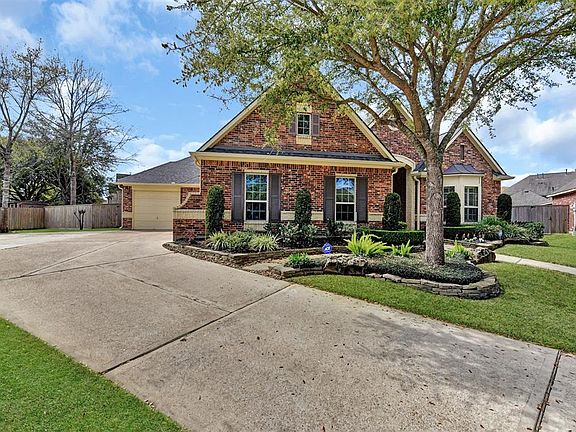 5th image of 20704 Hillsdale Forest Dr
