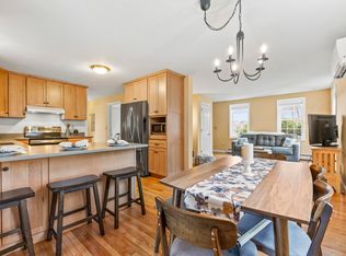 36 Plaisted Rd, York, ME 03909