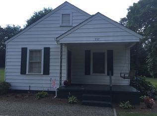 737 N Miller Ave, Statesville, NC 28677