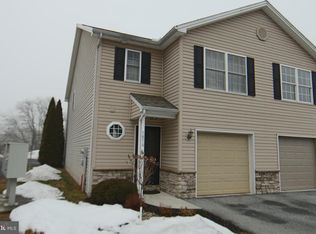 7876 Manada Ct, Harrisburg, PA 17112