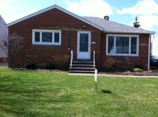 7314 Greenleaf Ave, Parma, OH 44130