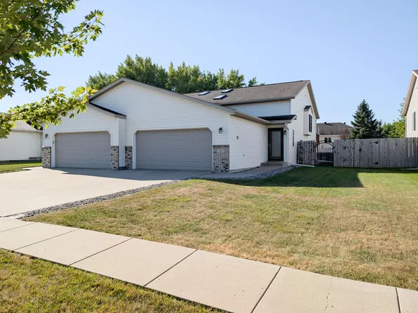 707 14th Ave E, West Fargo, ND 58078