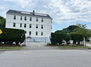327 Hamilton St #2, Worcester, MA 01604