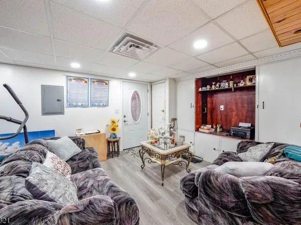 376 Elmora Ave, Elizabeth, NJ 07208