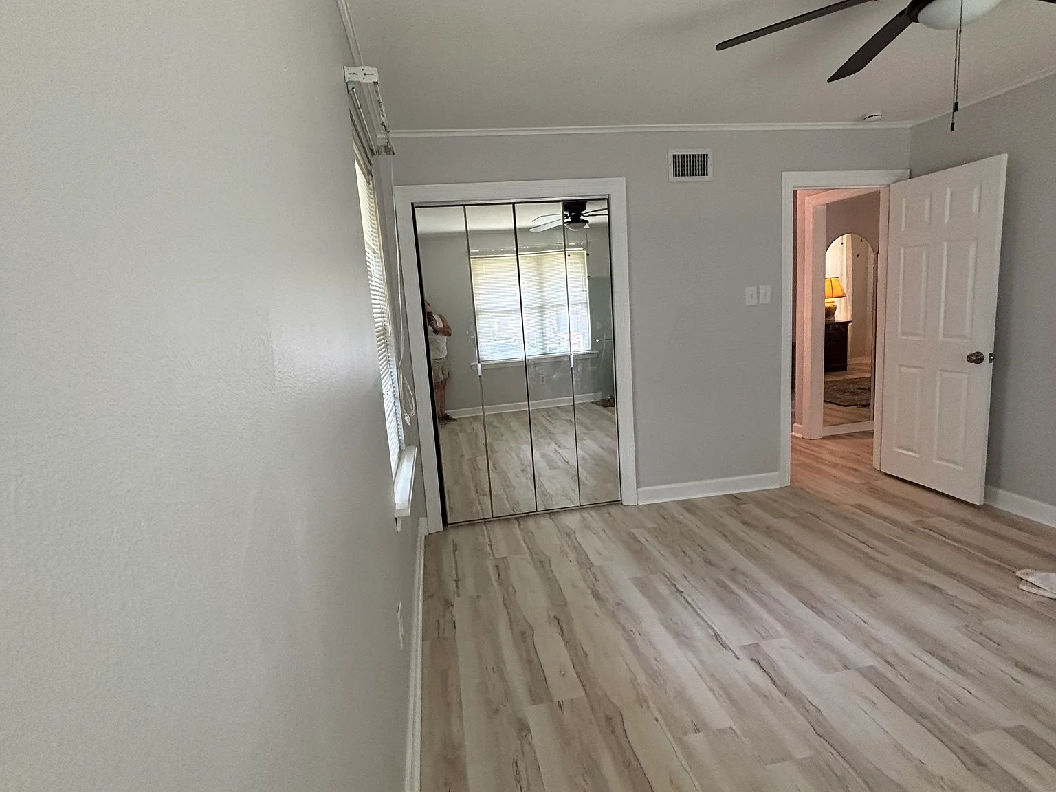 2 bed, 1100 sqft, $1,975 — Photo 4