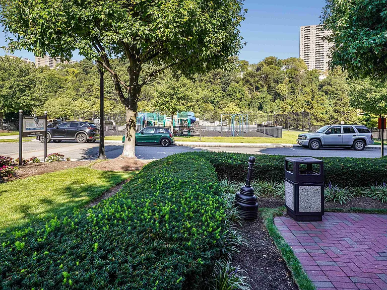 24 Avenue At Port Imperial #201 — Photo 23