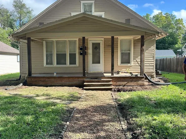 1012 Yuma St, Manhattan, KS 66502