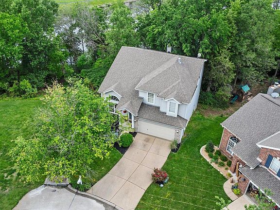 3rd image of 16454 Bayshore Cove Ct