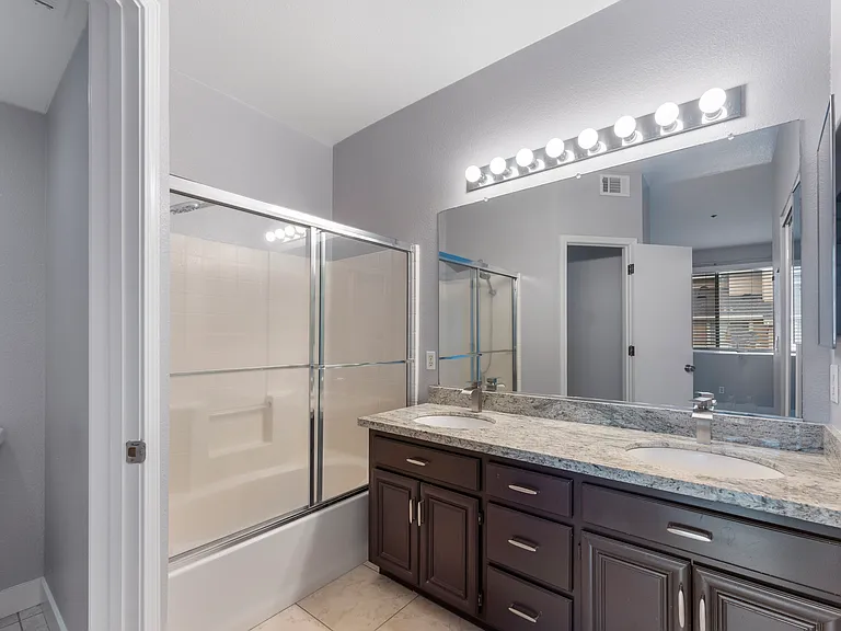 1007 Esparanza Way — Photo 21