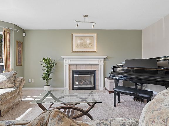 4th image of 23429 Sandpiper Ave