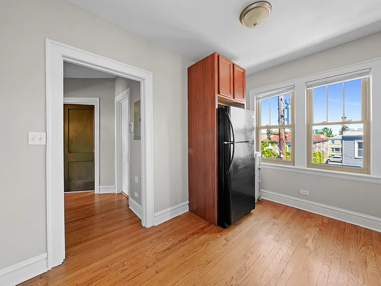 1929 Grove Ave #106 — Photo 4
