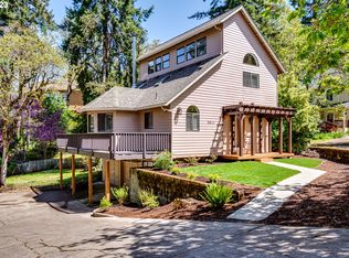 2611 Moon Mountain Dr, Eugene, OR 97403