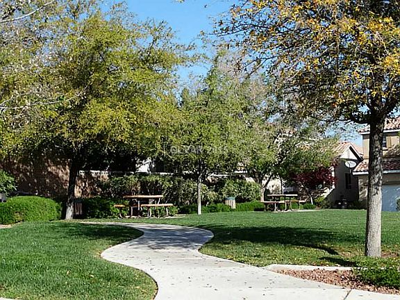 2nd image of 10408 Bent Willow Ave