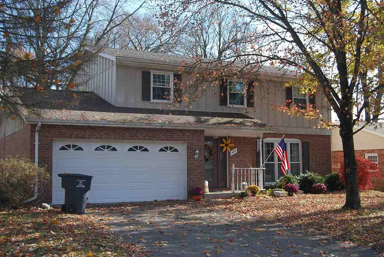 1651 Capri Ln photo 1