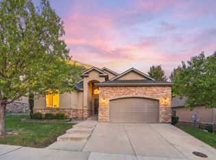 9138 N Renaissance Dr, Cedar Hills, UT 84062