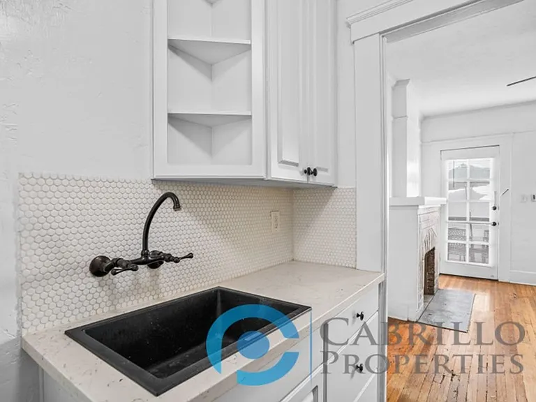 Casa Blanca Apartments — Photo 39