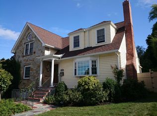 211 Mount Vernon St, West Roxbury, MA 02132