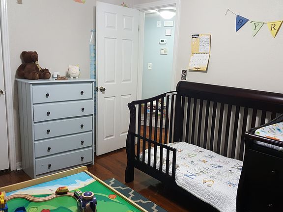 Second bedroom