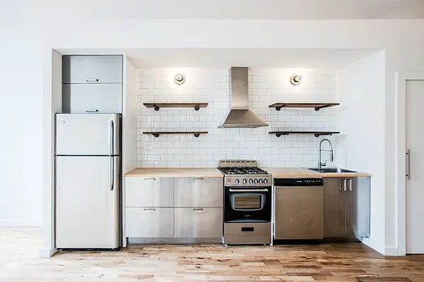 Rented by Compass | media 30