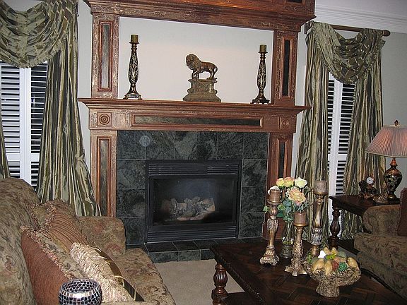3rd image of 9613 Grandview Dr