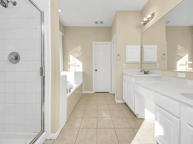 323 N Esplanade Ln — Photo 20