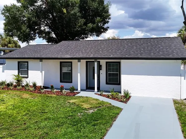 4511 Picadilly St, Tampa, FL 33634
