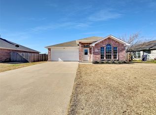 1213 Indian Wells Trl, Midlothian, TX 76065
